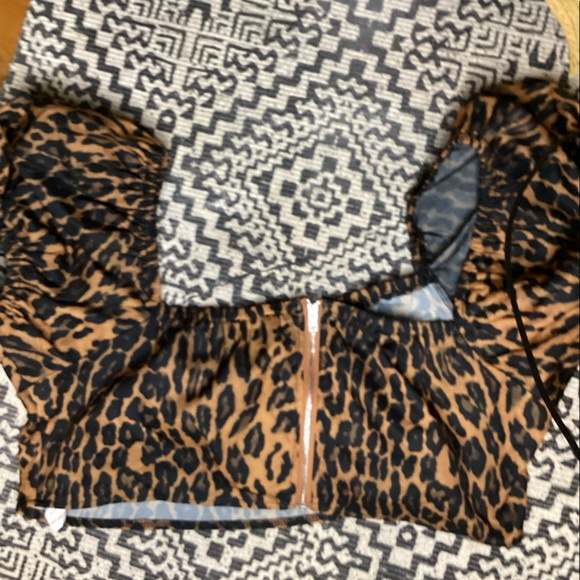 Crop Top - Picture 3 of 3